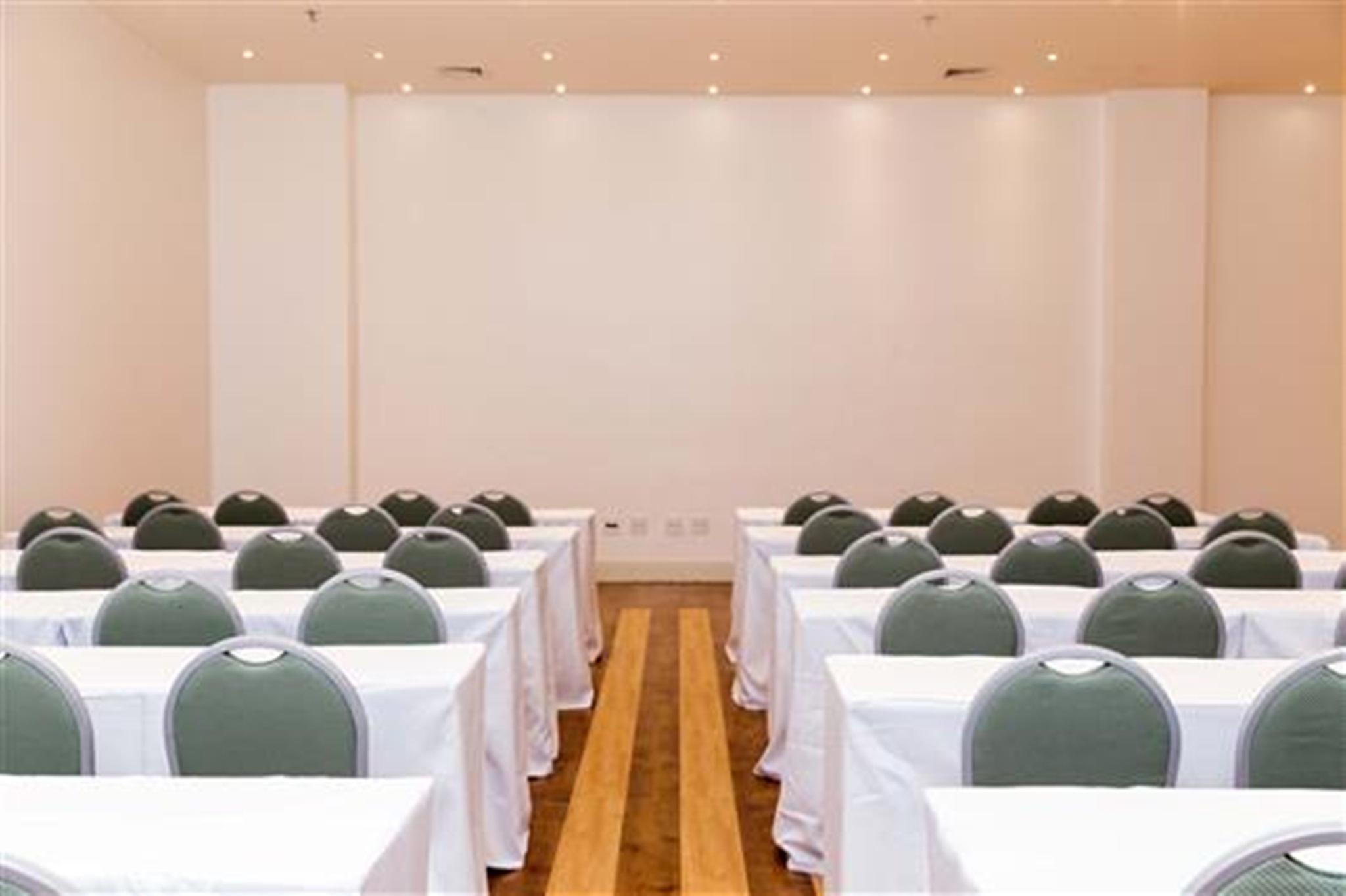Tulip Inn Campos Dos Goytacazes Kültér fotó
