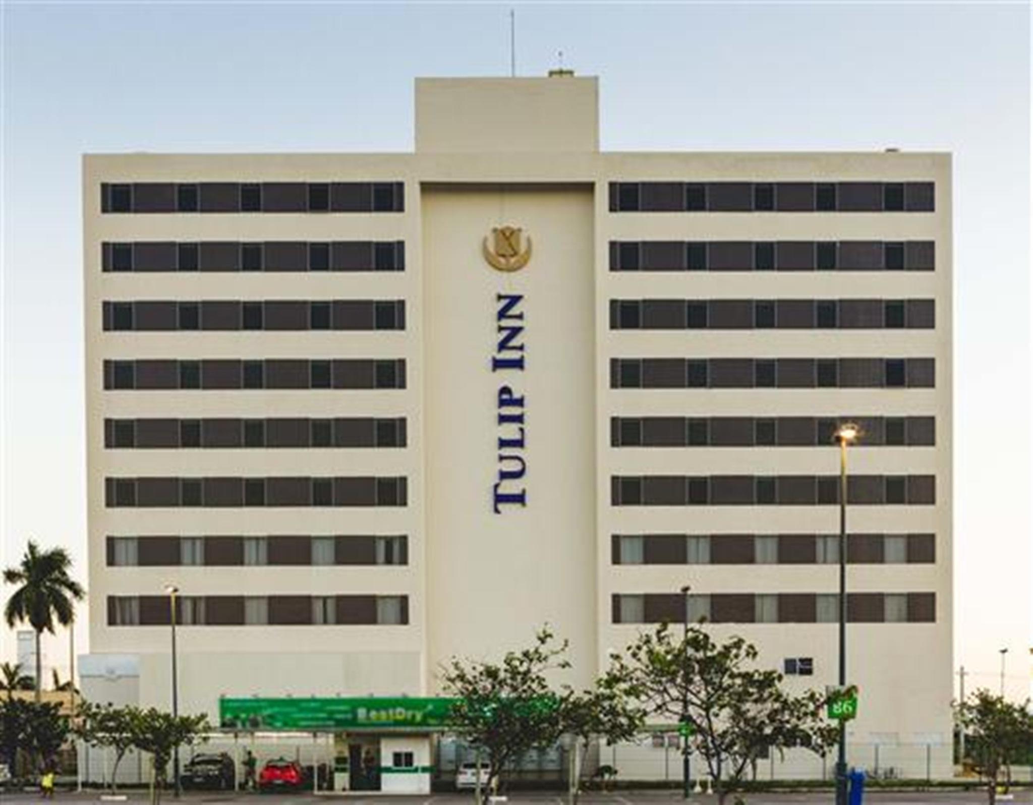 Tulip Inn Campos Dos Goytacazes Kültér fotó
