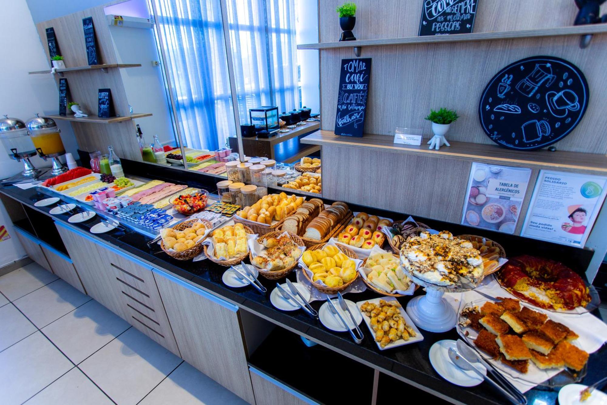 Tulip Inn Campos Dos Goytacazes Kültér fotó