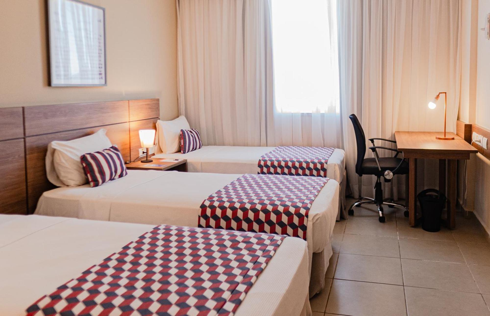 Tulip Inn Campos Dos Goytacazes Kültér fotó